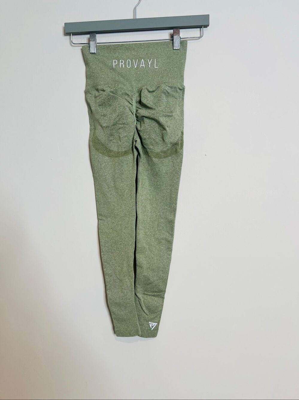 PROVAYL seamless scrunch-butt leggings green Sz XS